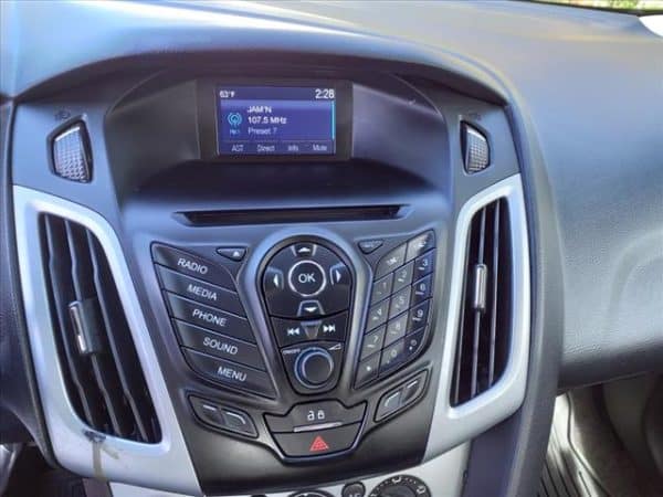 2014 Ford Focus SE - Image 13