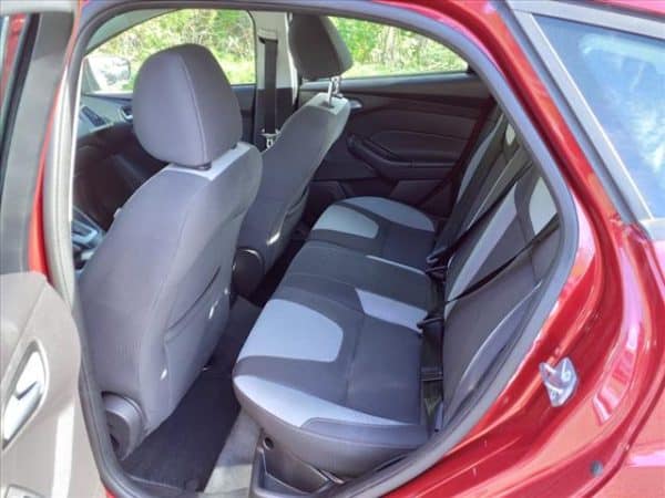 2014 Ford Focus SE - Image 9