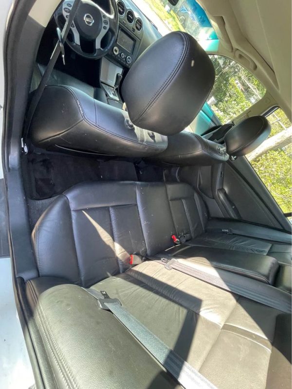 2009 Nissan altima - Image 5