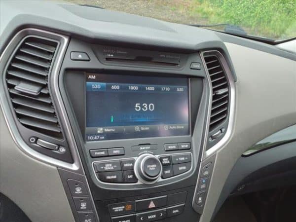2013 Hyundai SANTA FE Limited - Image 9