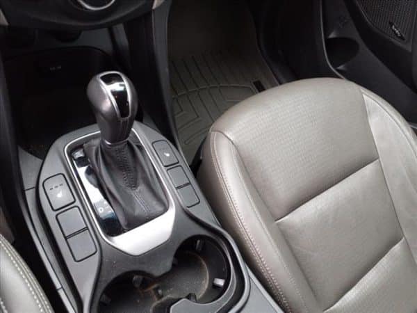 2013 Hyundai SANTA FE Limited - Image 10