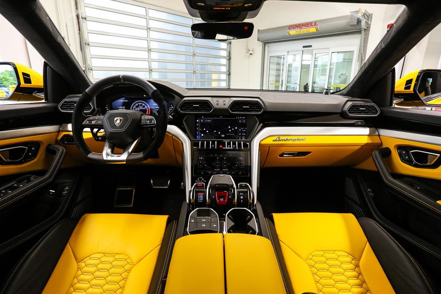 Lamborghini Urus | 1 Day Rental - Image 3